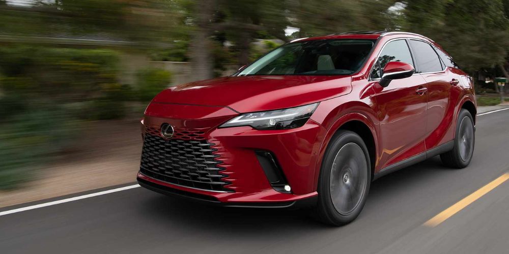 Trải nghiệm mua xe Lexus tại Hà Nội: Từ tìm hiểu đến nhận xe